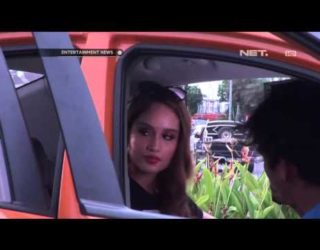 Cerita Cinta Laura Liburan di Dubai